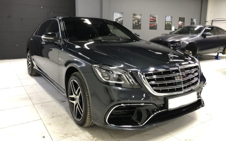 Окраска кузова Mercedes-Benz в камере Autocorso